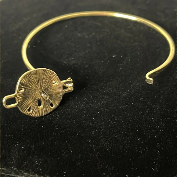 Gold Tone and Silver Hammered Sand Dollar Hook Bangle Bracelet - Picture 4 of 5